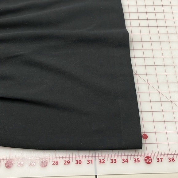 LOFT Cap Sleeve Scoop Neck "Little Black Dress"  Two Pocket Career Dress SZ 8 - Picture 14 of 14